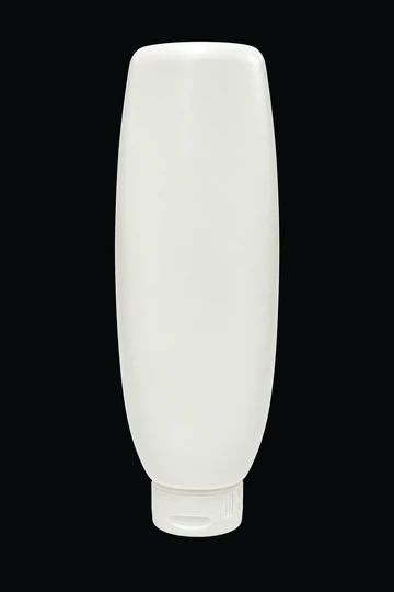 Envase blanco de shampoo con tapa abatible