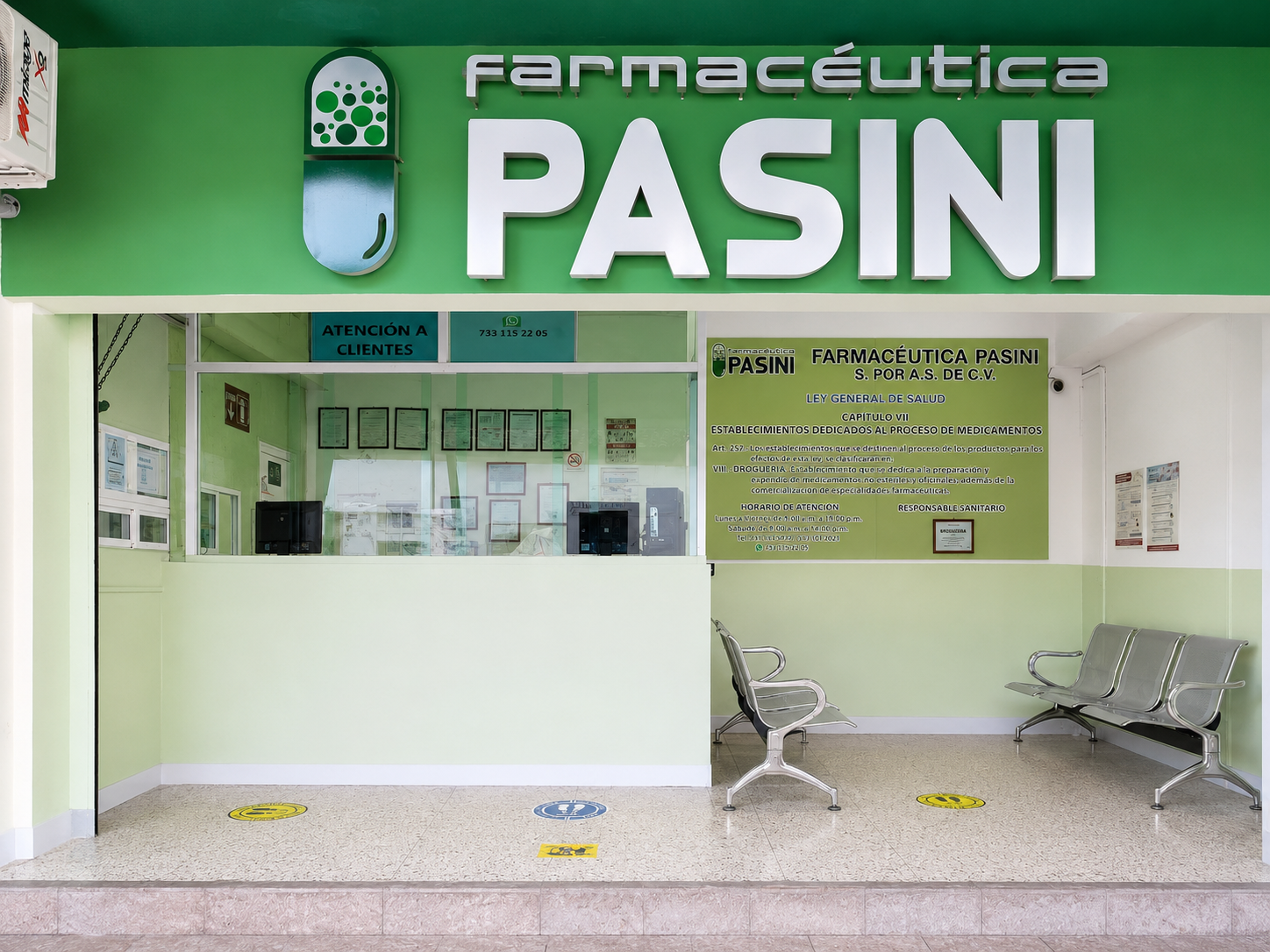 Fachada de Farmacéutica Pasini en Iguala, Guerrero